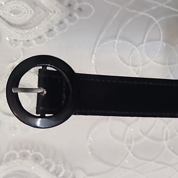 Say What? Vintage 90s short sleeve sweater with belt. - Picture 13 of 16